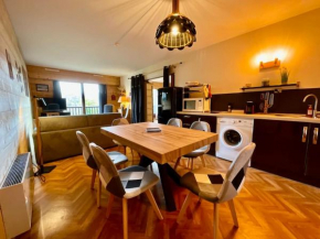 Les Xettes, bel appartement style chalet & balcon